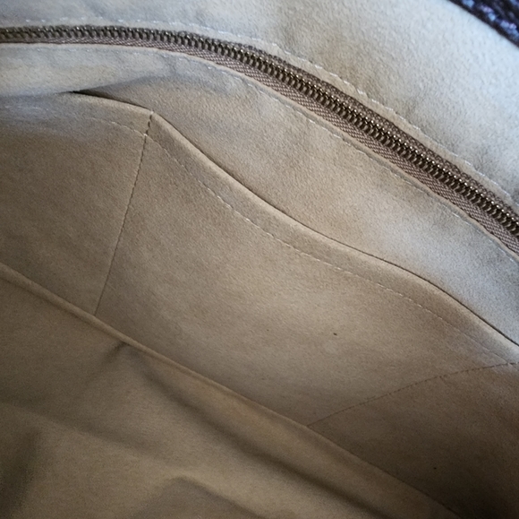 Louis Vuitton Artsey MM - Picture 13 of 17